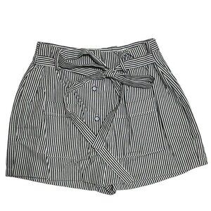 Striped High-Waisted Shorts With Tie Belt - M